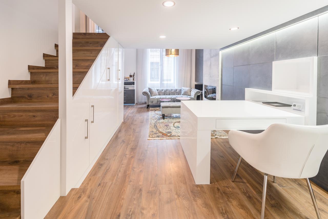 Apartment In Andrassy Avenue Budapest Eksteriør billede